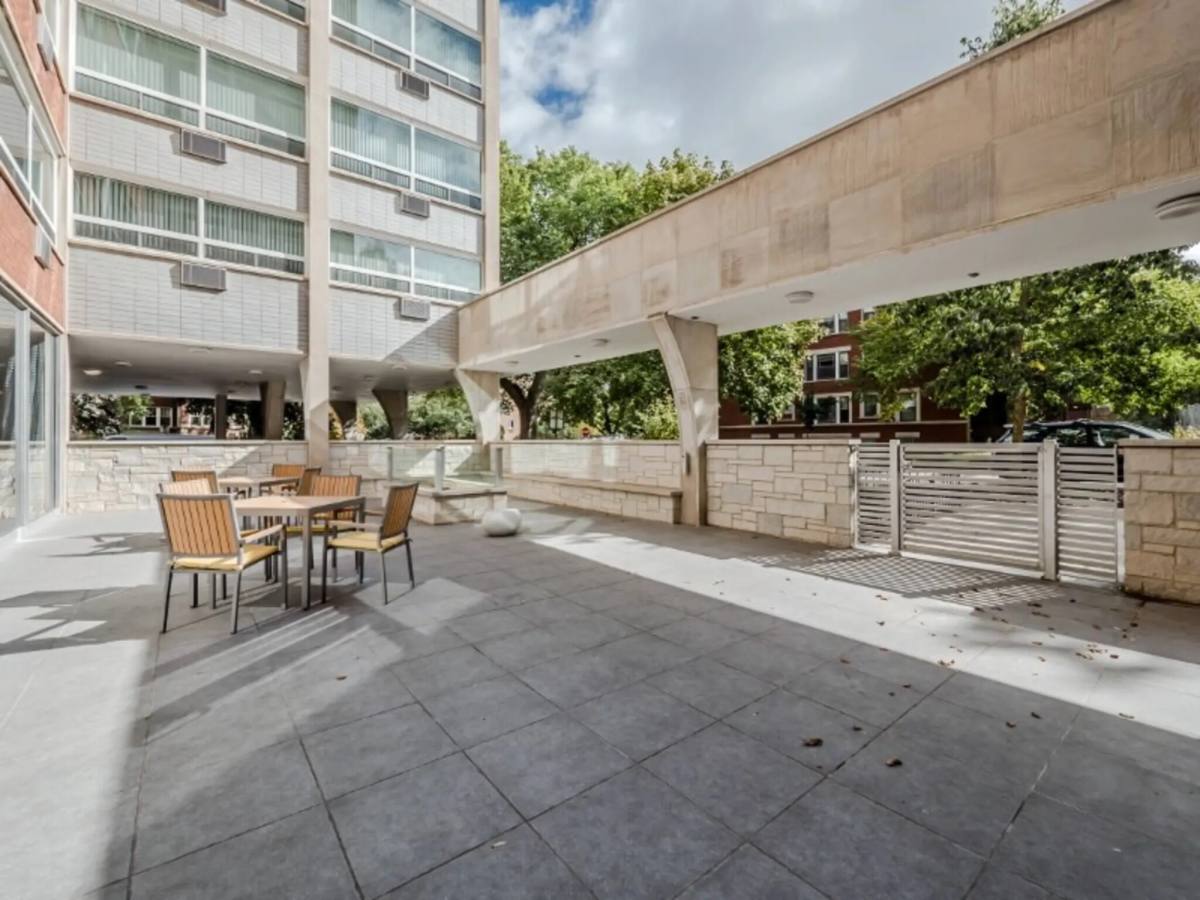 Apartment for rent at 800 Hinman Ave, Evanston, IL 60202