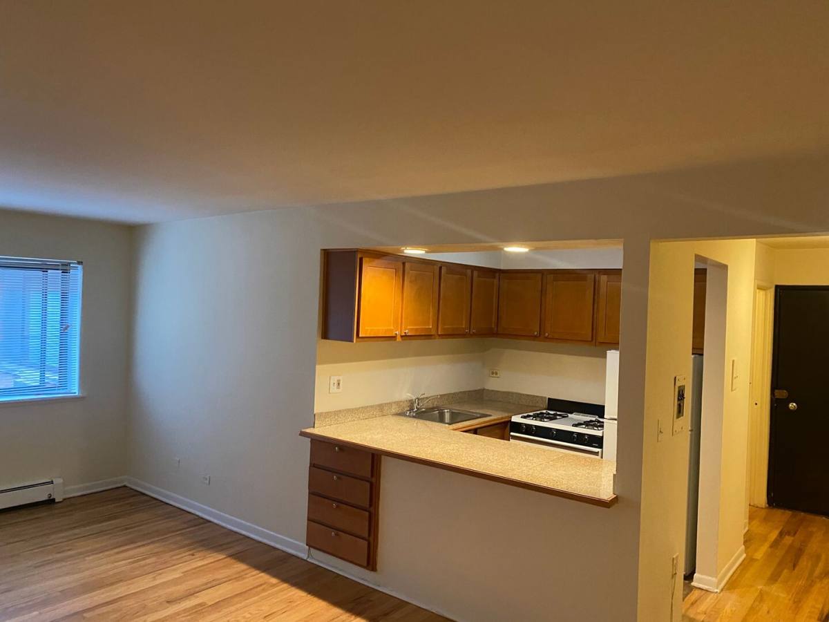 Apartment for rent at 431 W Barry #328, Chicago, IL 60657