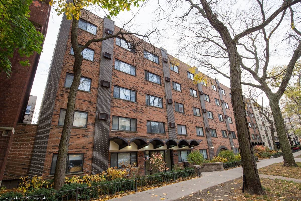 Apartment for rent at 431 W Barry #328, Chicago, IL 60657