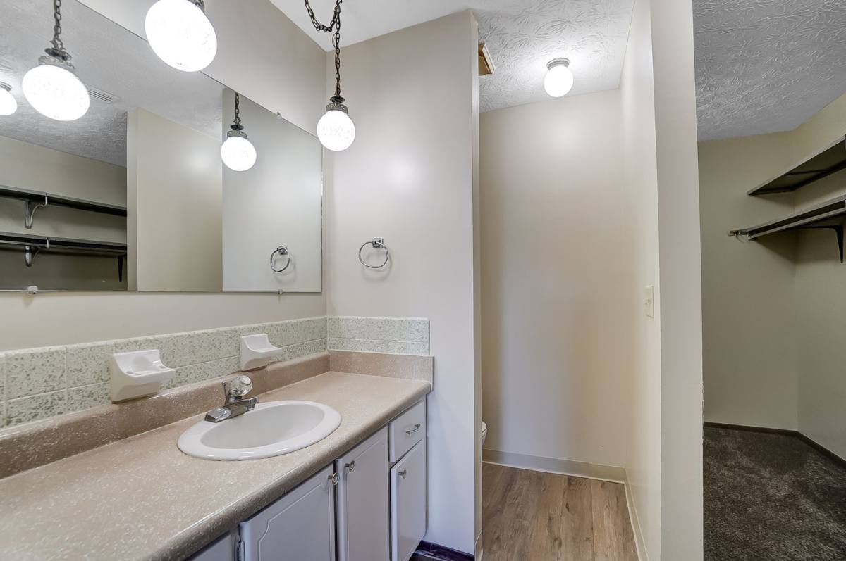Apartment for rent at 1416 Striebel Rd, Columbus, OH 43227