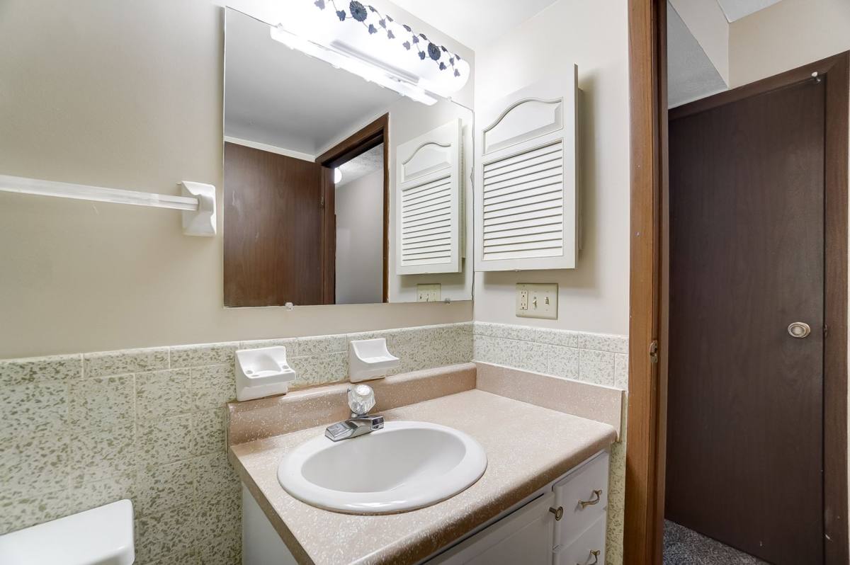 Apartment for rent at 1416 Striebel Rd, Columbus, OH 43227