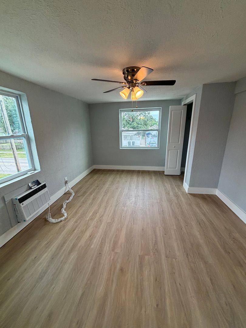 Apartment for rent at 3791 58th Ave N, Saint Petersburg, FL 33714