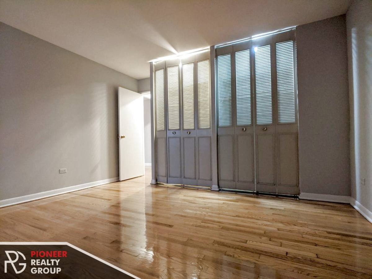 Apartment for rent at 510 W Briar #205, Chicago, IL 60657