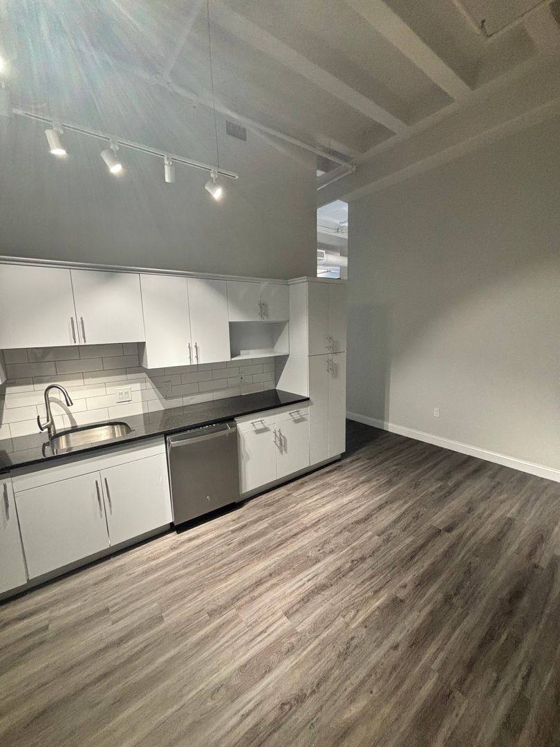 Apartment for rent at 24 Mount Vernon St, Lynn, MA 01901
