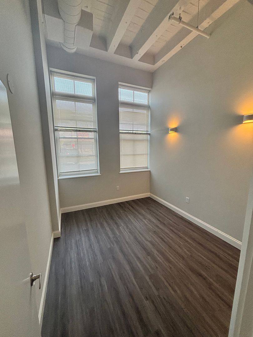 Apartment for rent at 24 Mount Vernon St, Lynn, MA 01901