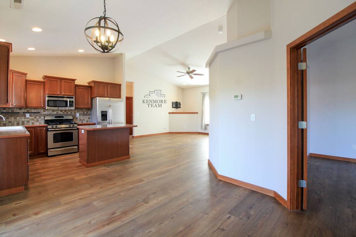 House for rent at 4803 Catalonia Dr, Pasco, WA 99301