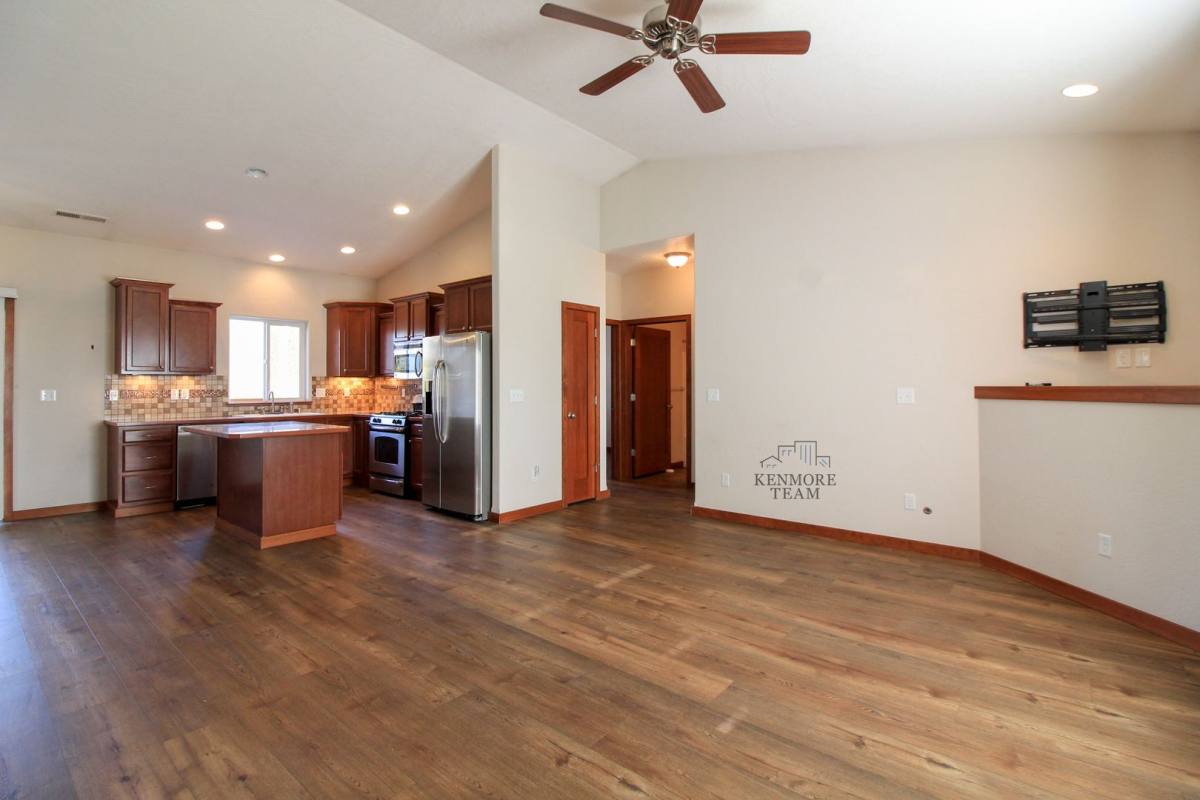 House for rent at 4803 Catalonia Dr, Pasco, WA 99301