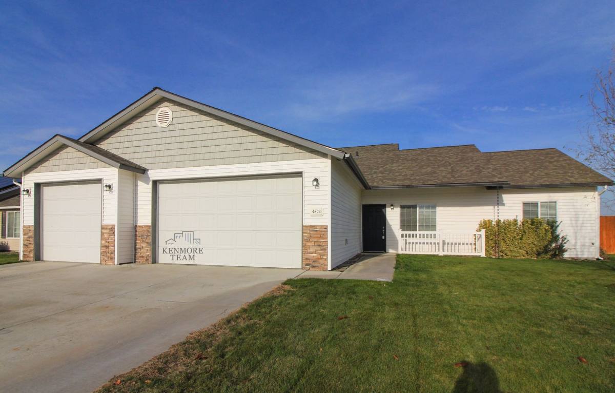 House for rent at 4803 Catalonia Dr, Pasco, WA 99301