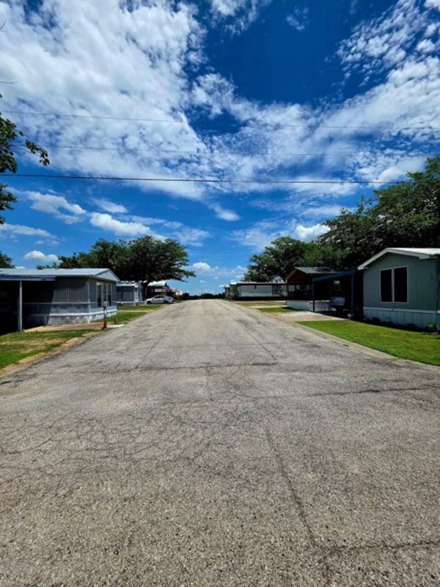 Apartment for rent at 3130 Parkerville Rd, Lancaster, TX 75146