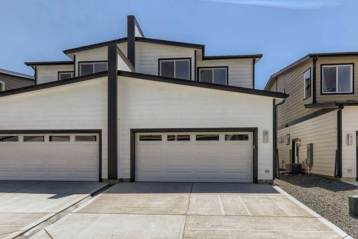 Townhouse for rent at 5315 E 63rd Place, Commerce City, CO 80022