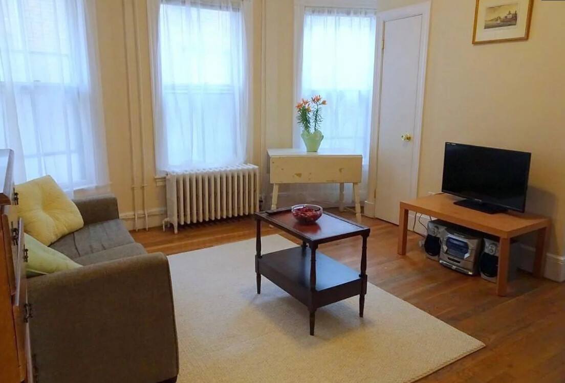 Apartment for rent at 35A Harvard St #1, Brookline, MA 02445