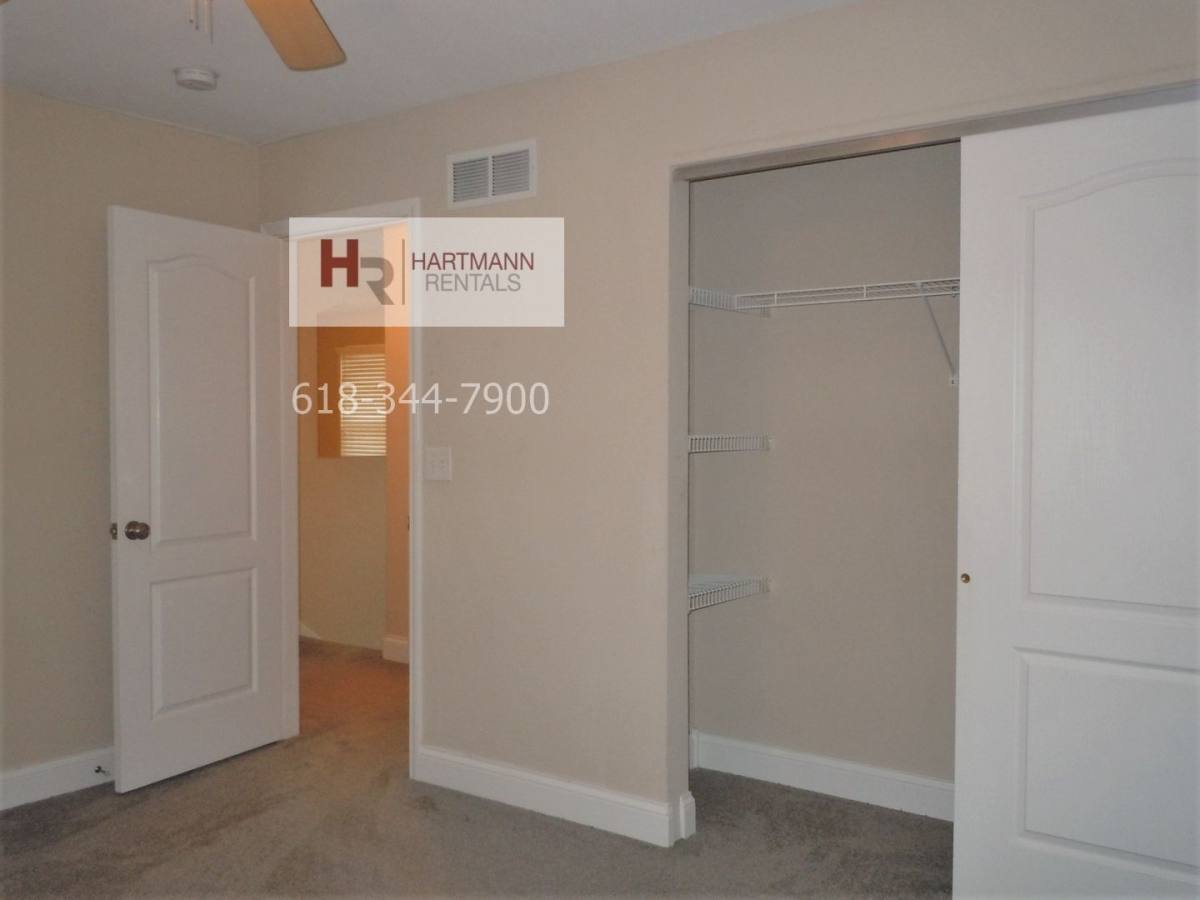 Apartment for rent at 123 W Center St, Troy, IL 62294