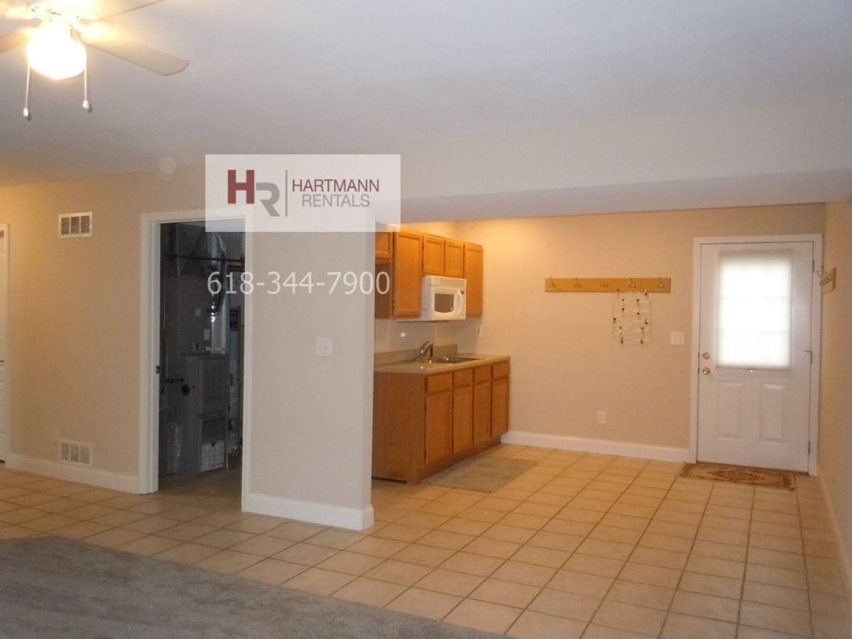 Apartment for rent at 123 W Center St, Troy, IL 62294