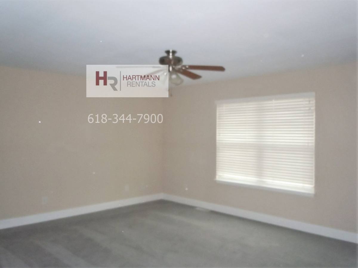 Apartment for rent at 123 W Center St, Troy, IL 62294
