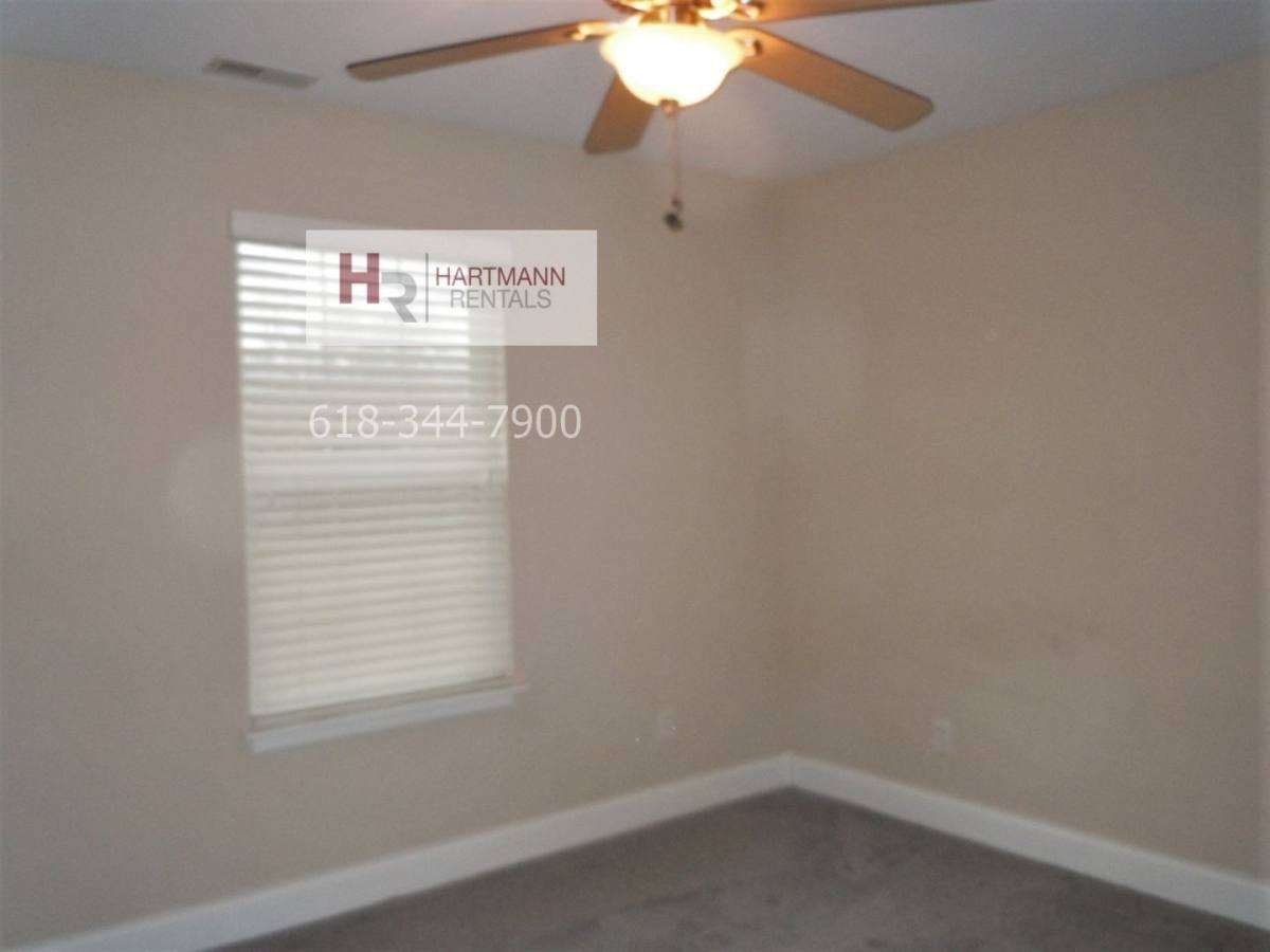 Apartment for rent at 123 W Center St, Troy, IL 62294