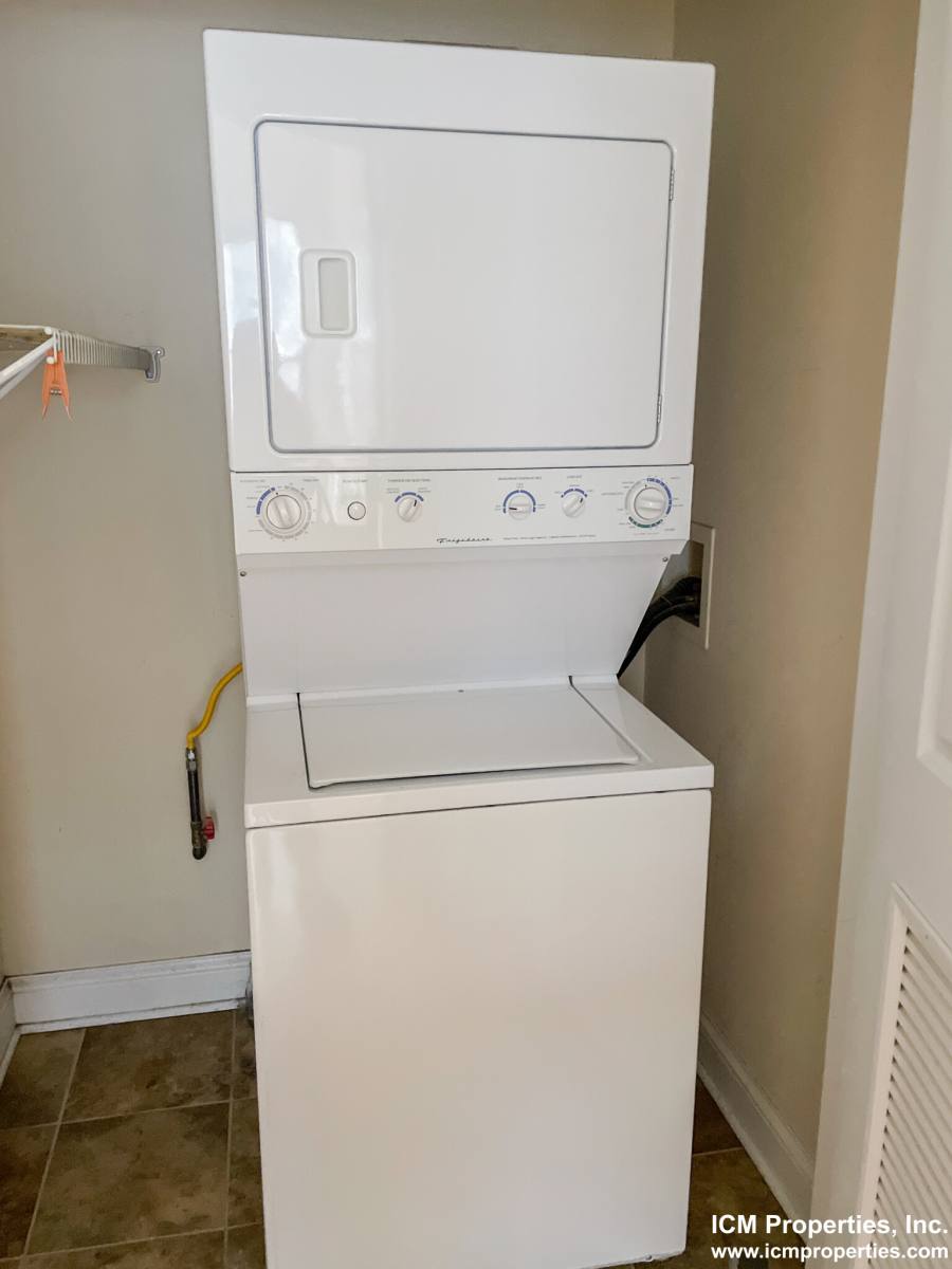 Apartment for rent at 3229 N Kenmore Ave #3, Chicago, IL 60657