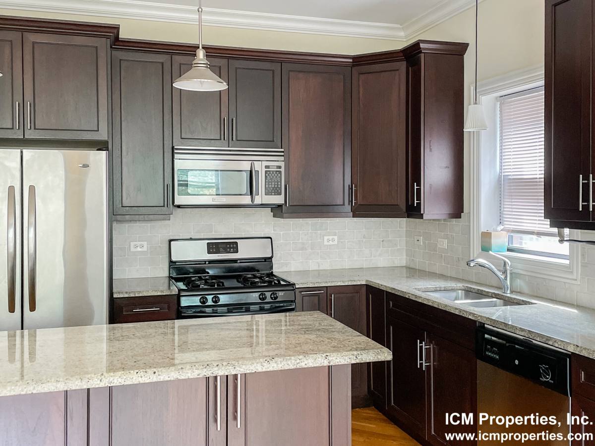 Apartment for rent at 3229 N Kenmore Ave #3, Chicago, IL 60657