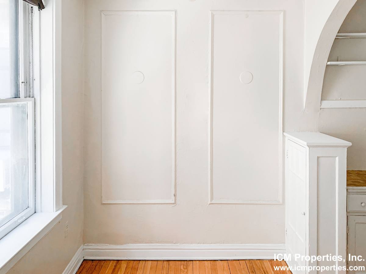 Apartment for rent at 428 W Surf St #102, Chicago, IL 60657