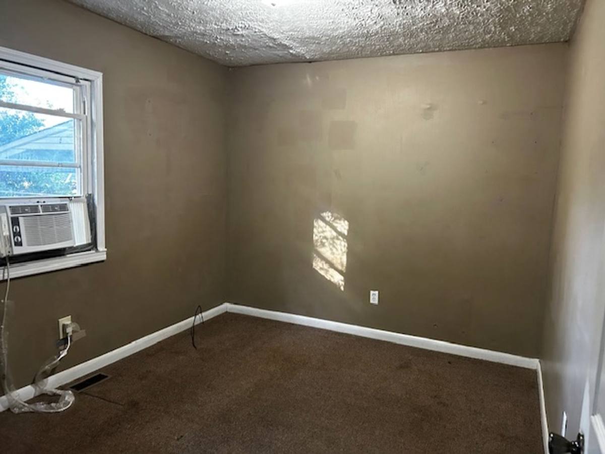 House for rent at 706 Wren St, Lumberton, NC 28358