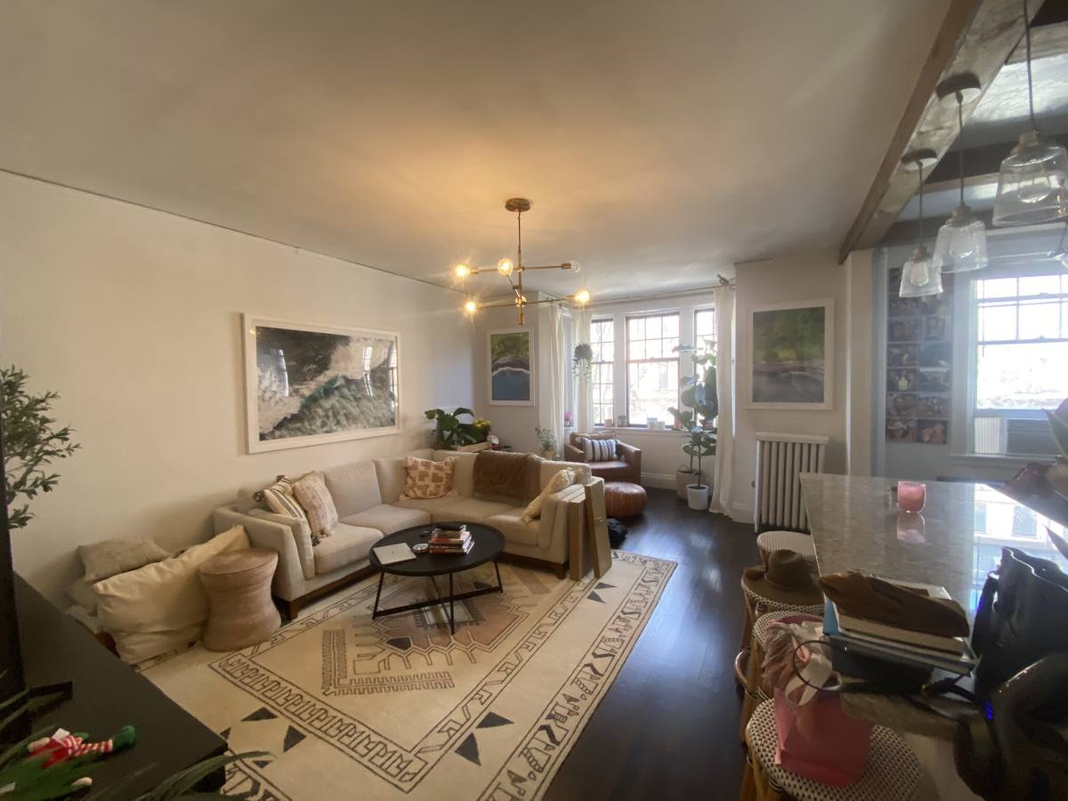 Apartment for rent at 6 Marlborough St #2D, Boston, MA 02116