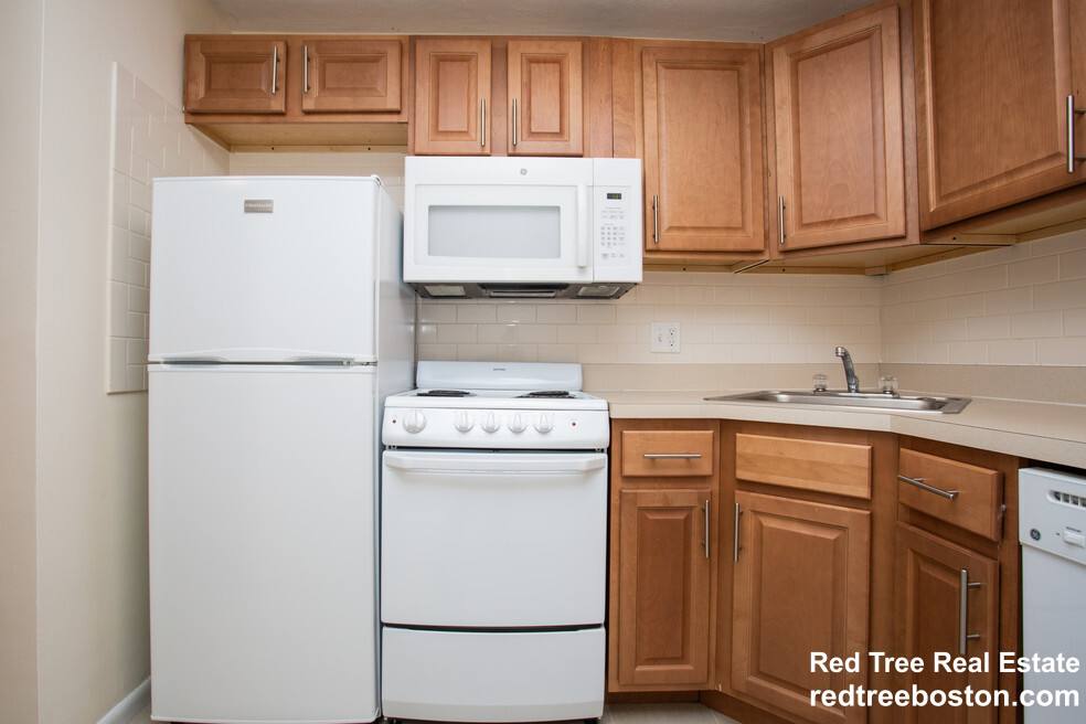 Apartment for rent at 245 Main St #15, Watertown, MA 02472