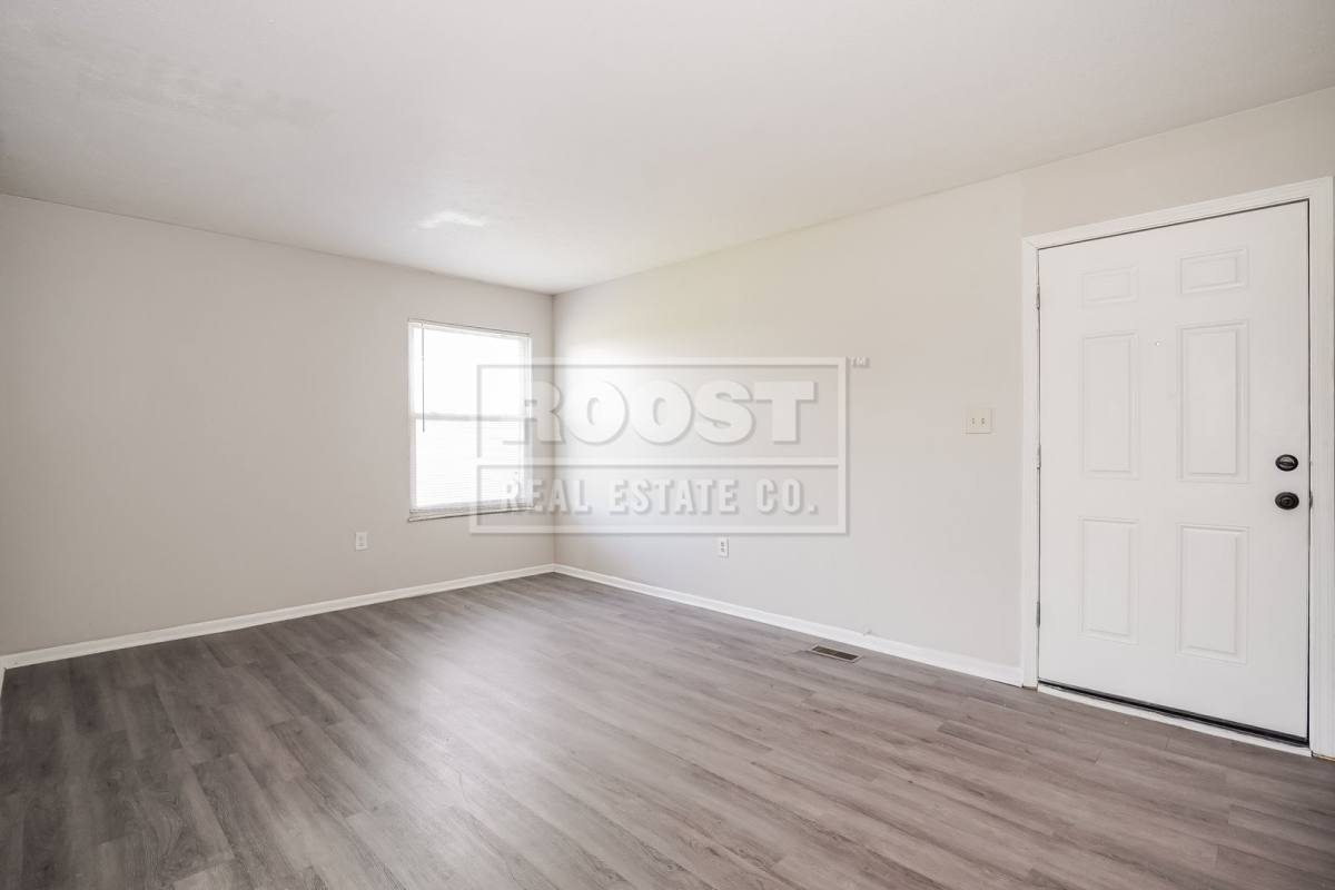 Apartment for rent at 5623-5625 Chatford Dr, Columbus, OH 43232