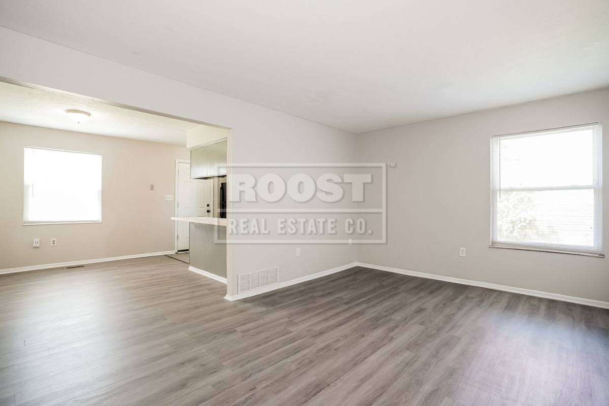 Apartment for rent at 5623-5625 Chatford Dr, Columbus, OH 43232