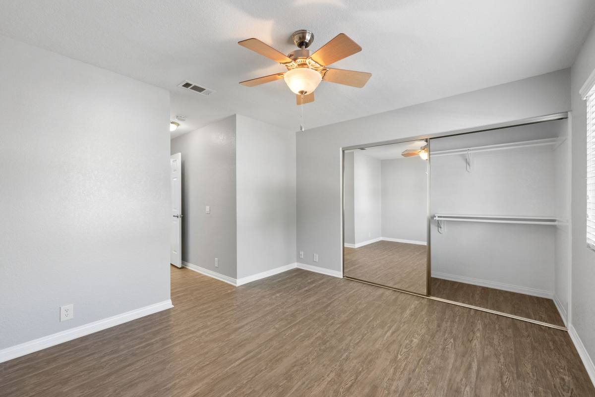 Apartment for rent at 950 W Sierra Madre Ave, Azusa, CA 91702