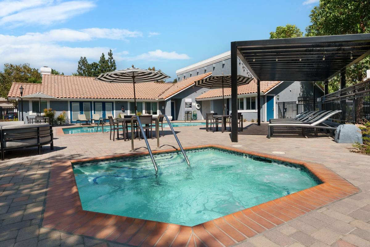 Apartment for rent at 950 W Sierra Madre Ave, Azusa, CA 91702