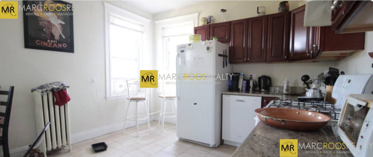 Apartment for rent at 724 Washington St #3, Brookline, MA 02445