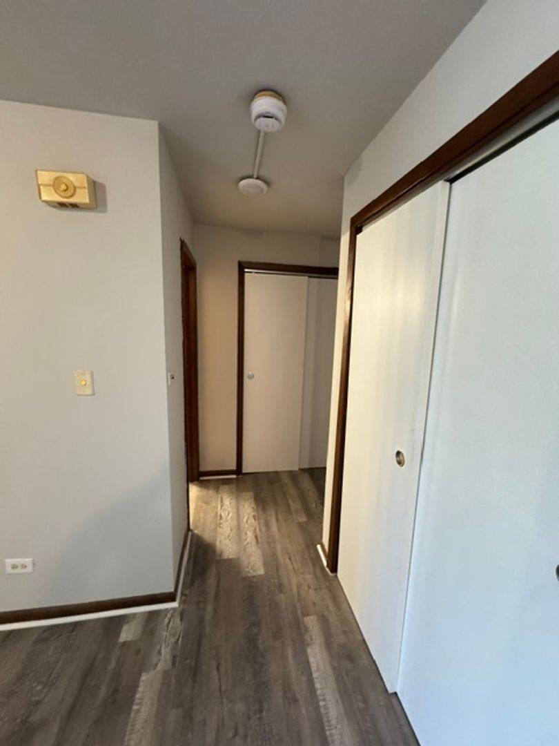 Apartment for rent at 7700 S Harlem Ave, Bridgeview, IL 60455