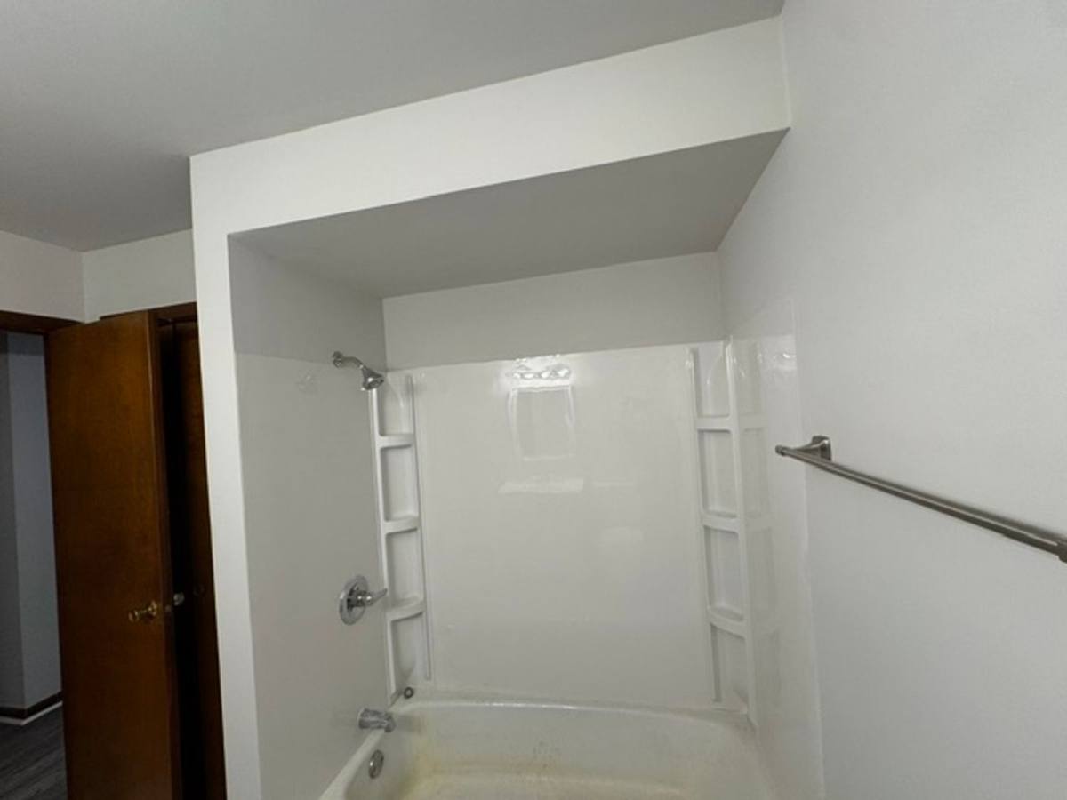 Apartment for rent at 7700 S Harlem Ave, Bridgeview, IL 60455