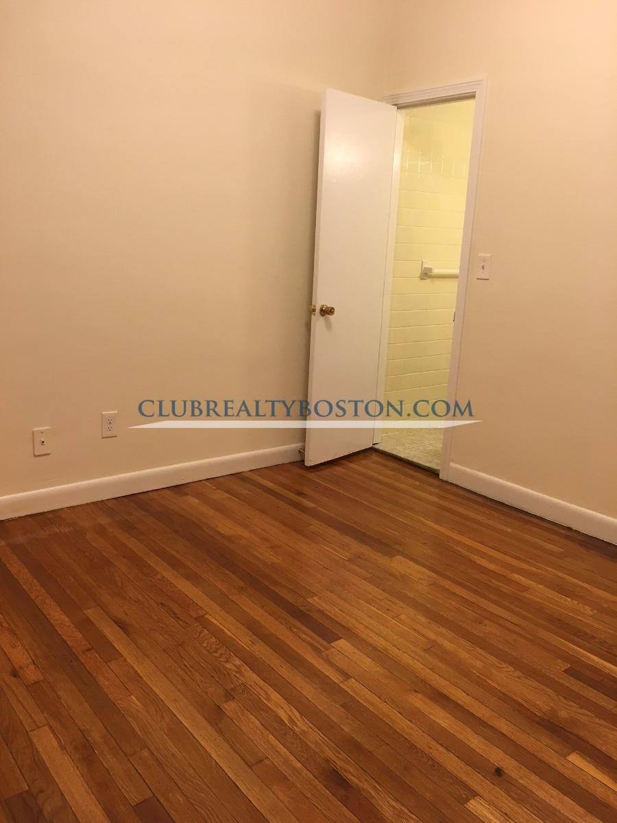 Apartment for rent at 60 Brighton Ave #110, Allston, MA 02134