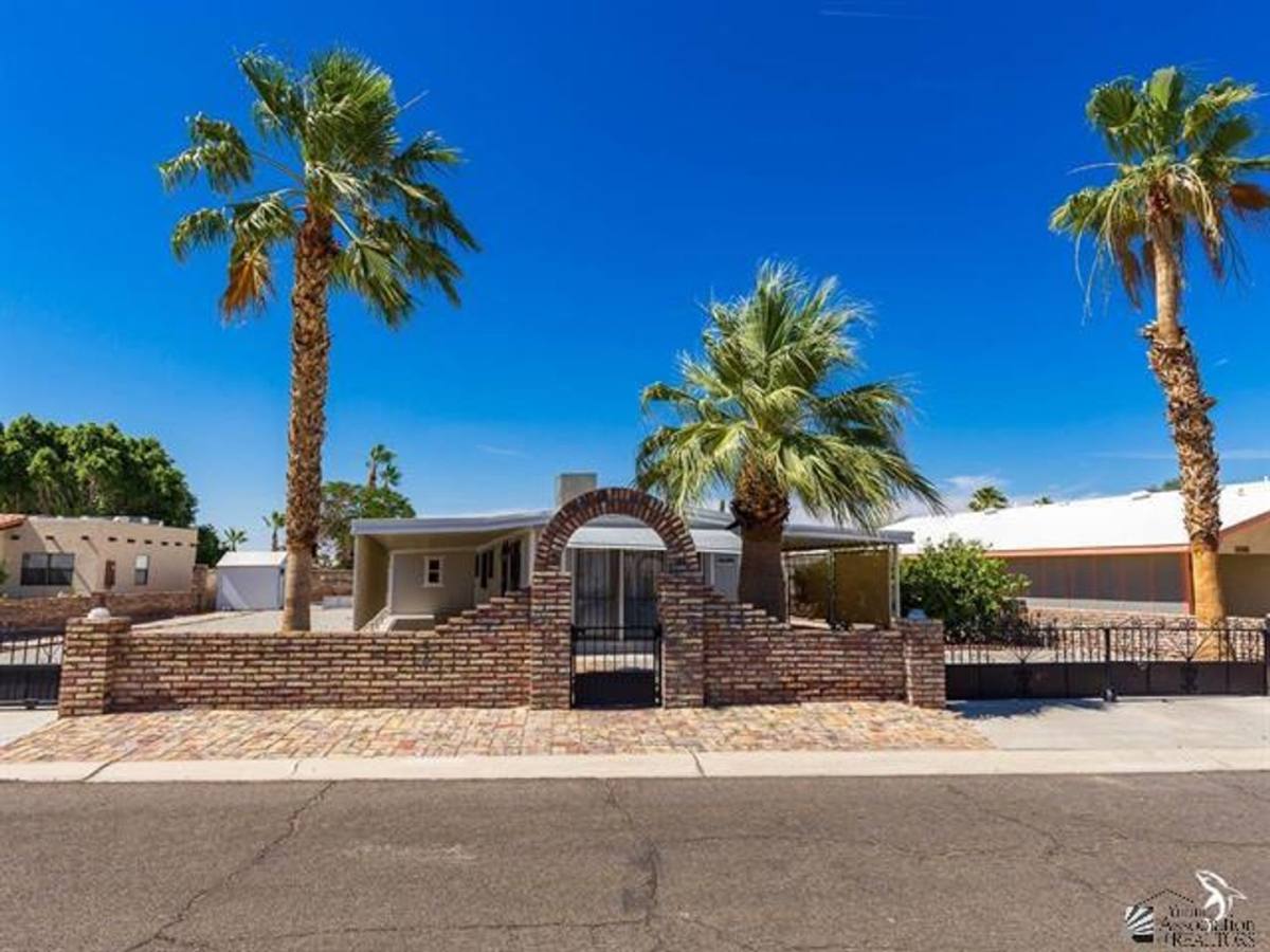 House for rent at 13388 E 41st Dr, Yuma, AZ 85367