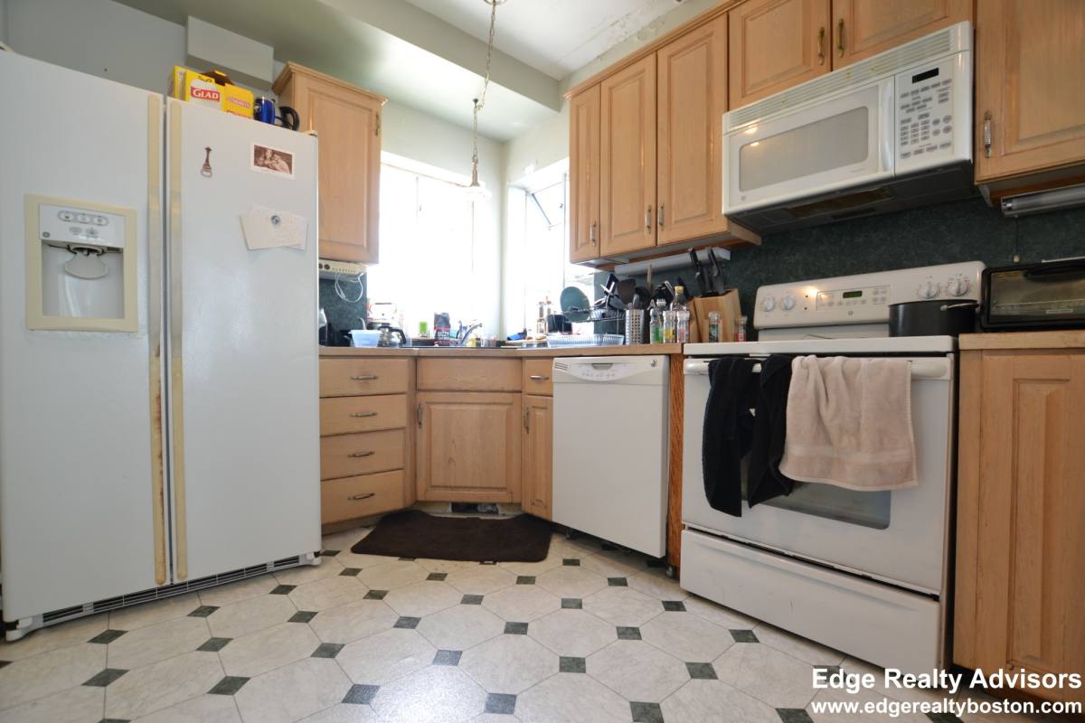 Apartment for rent at 318 N Harvard St, Allston, MA 02134