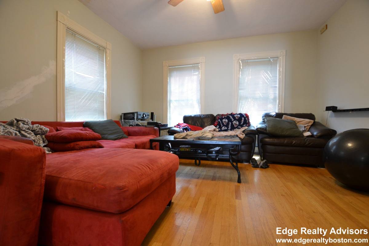 Apartment for rent at 318 N Harvard St, Allston, MA 02134