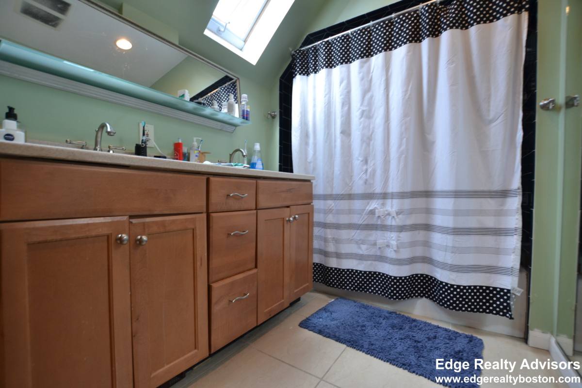 Apartment for rent at 318 N Harvard St, Allston, MA 02134