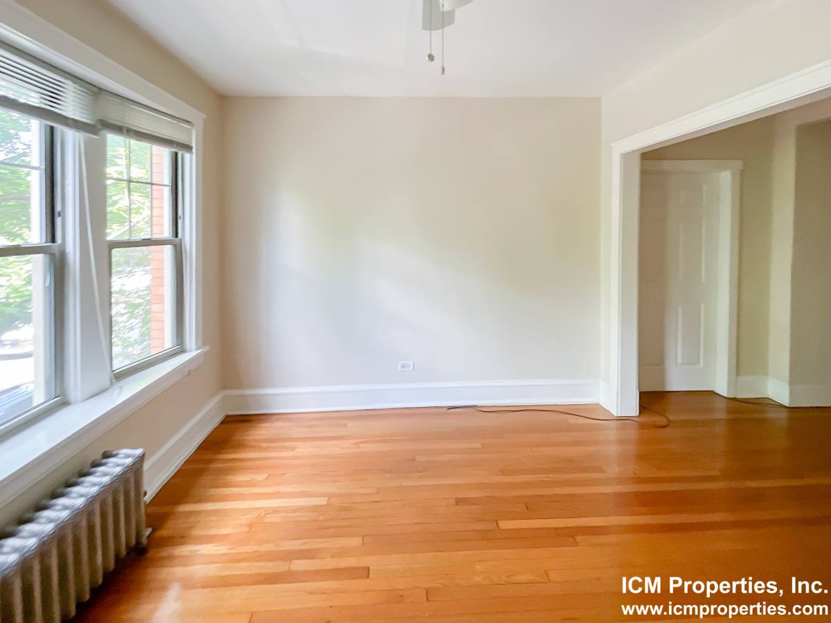 Apartment for rent at 1601 W Berteau Ave #2, Chicago, IL 60613