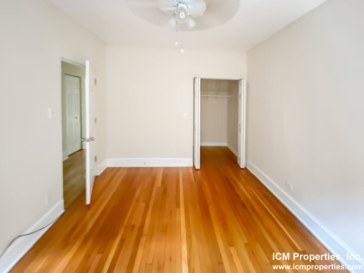 Apartment for rent at 1601 W Berteau Ave #2, Chicago, IL 60613