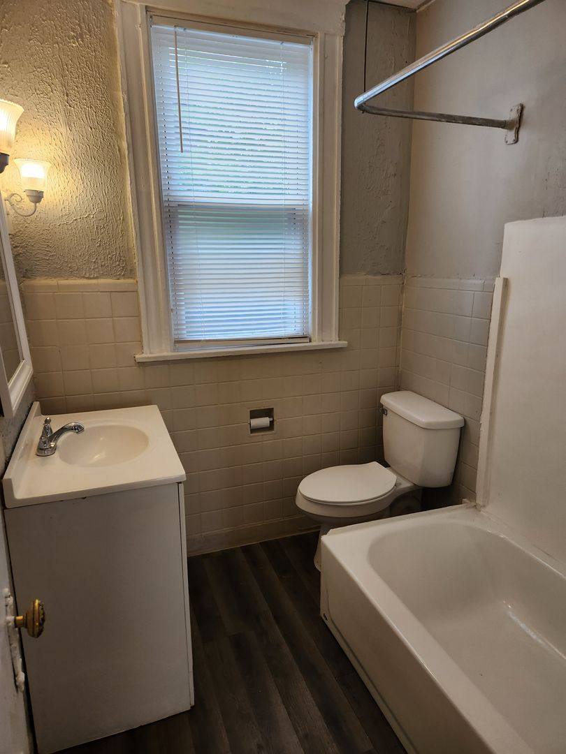 Apartment for rent at 1525 Dixmont Ave, Cincinnati, OH 45207