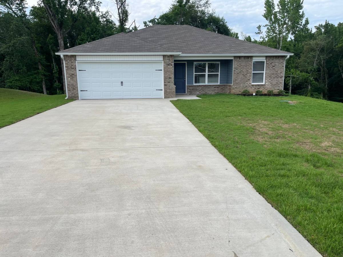 House for rent at 13873 Sir Lancelot Dr, Tuscaloosa, AL 35405