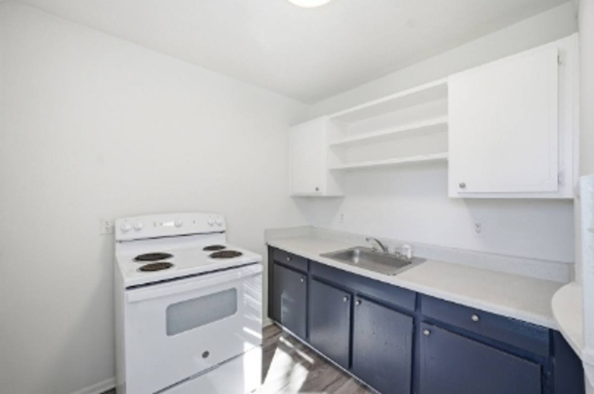 Apartment for rent at 642 Dresden Dr, Newport News, VA 23601