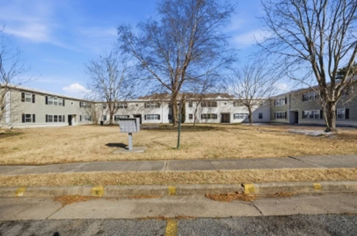 Apartment for rent at 642 Dresden Dr, Newport News, VA 23601