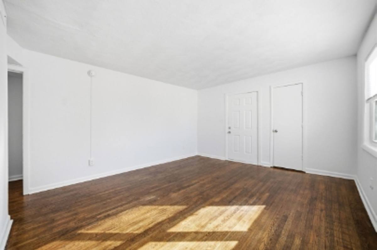 Apartment for rent at 642 Dresden Dr, Newport News, VA 23601