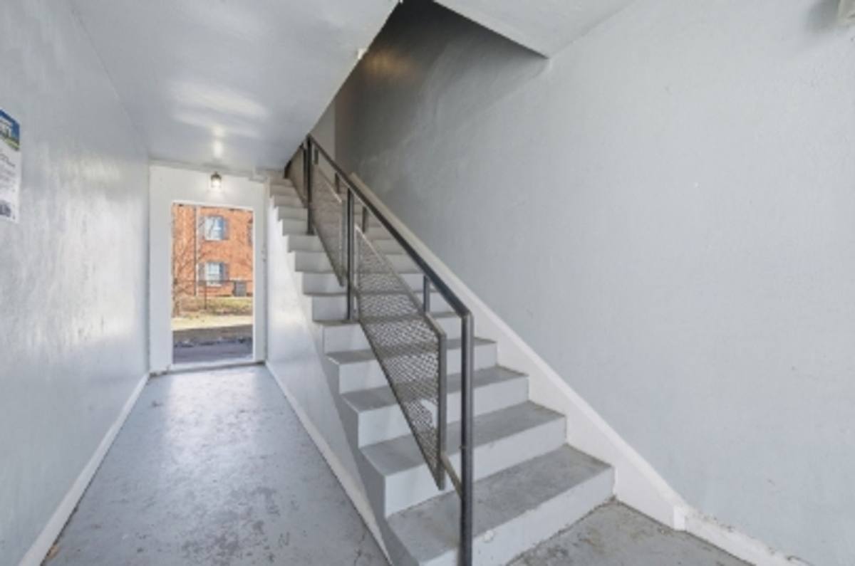 Apartment for rent at 642 Dresden Dr, Newport News, VA 23601