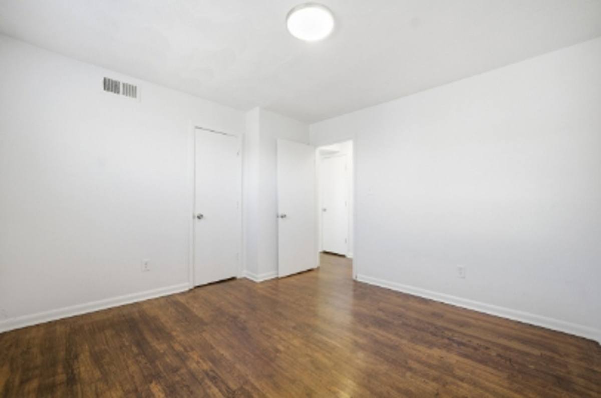 Apartment for rent at 642 Dresden Dr, Newport News, VA 23601