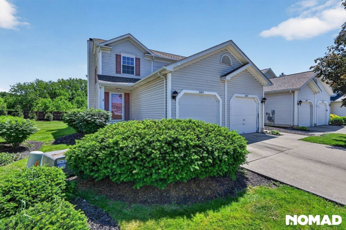 Townhouse for rent at 34955 Northview Circle, North Ridgeville, OH 44039