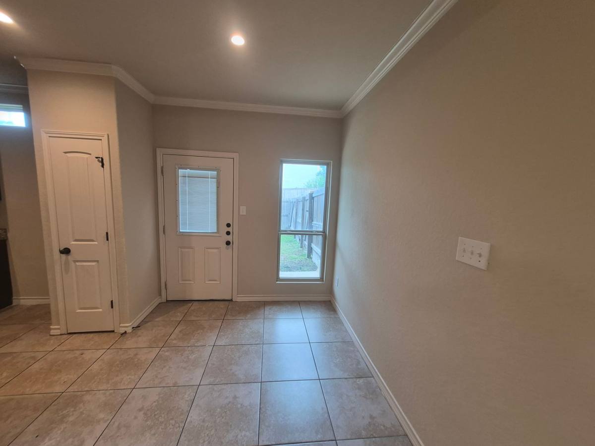 Townhouse for rent at 7014 Donovan Way, San Antonio, TX 78244