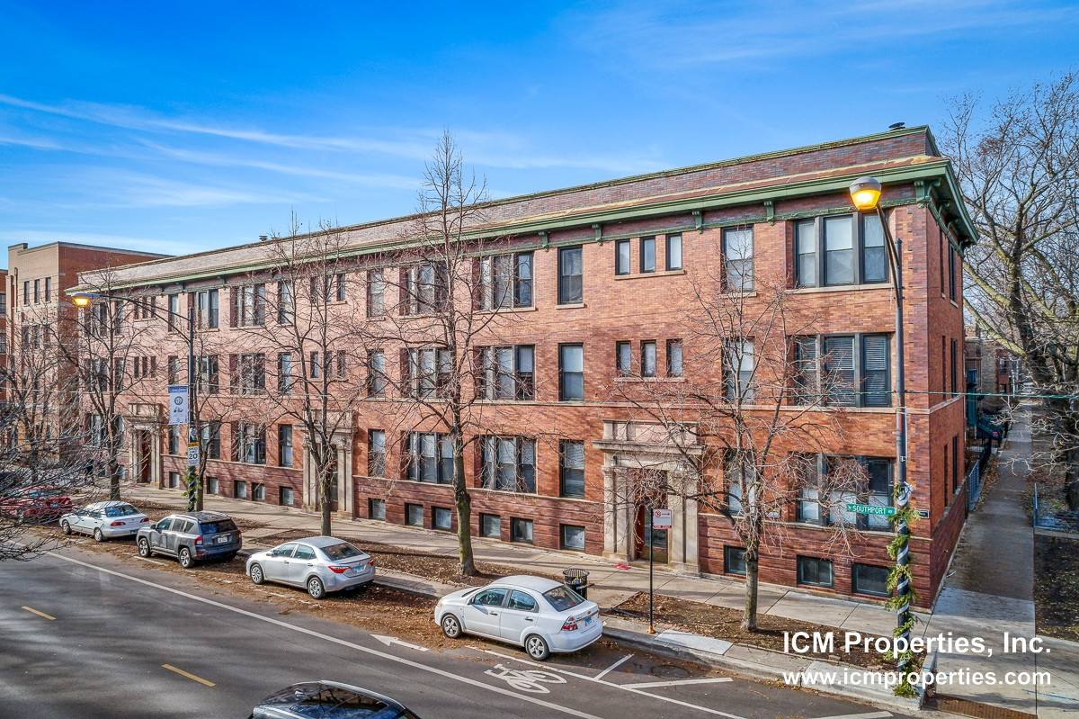 Apartment for rent at 3846 N Southport #3, Chicago, IL 60613