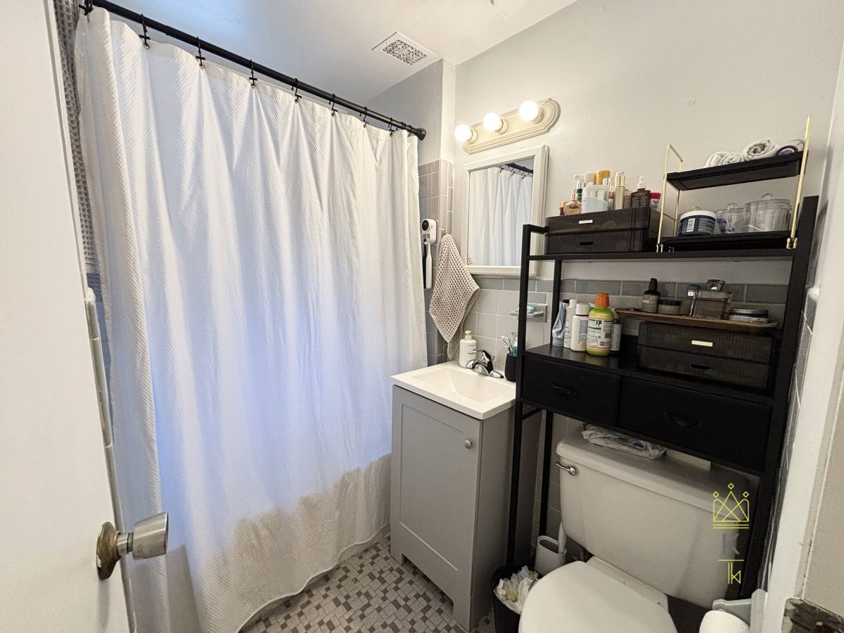 Apartment for rent at 1477 Beacon St #105, Brookline, MA 02446